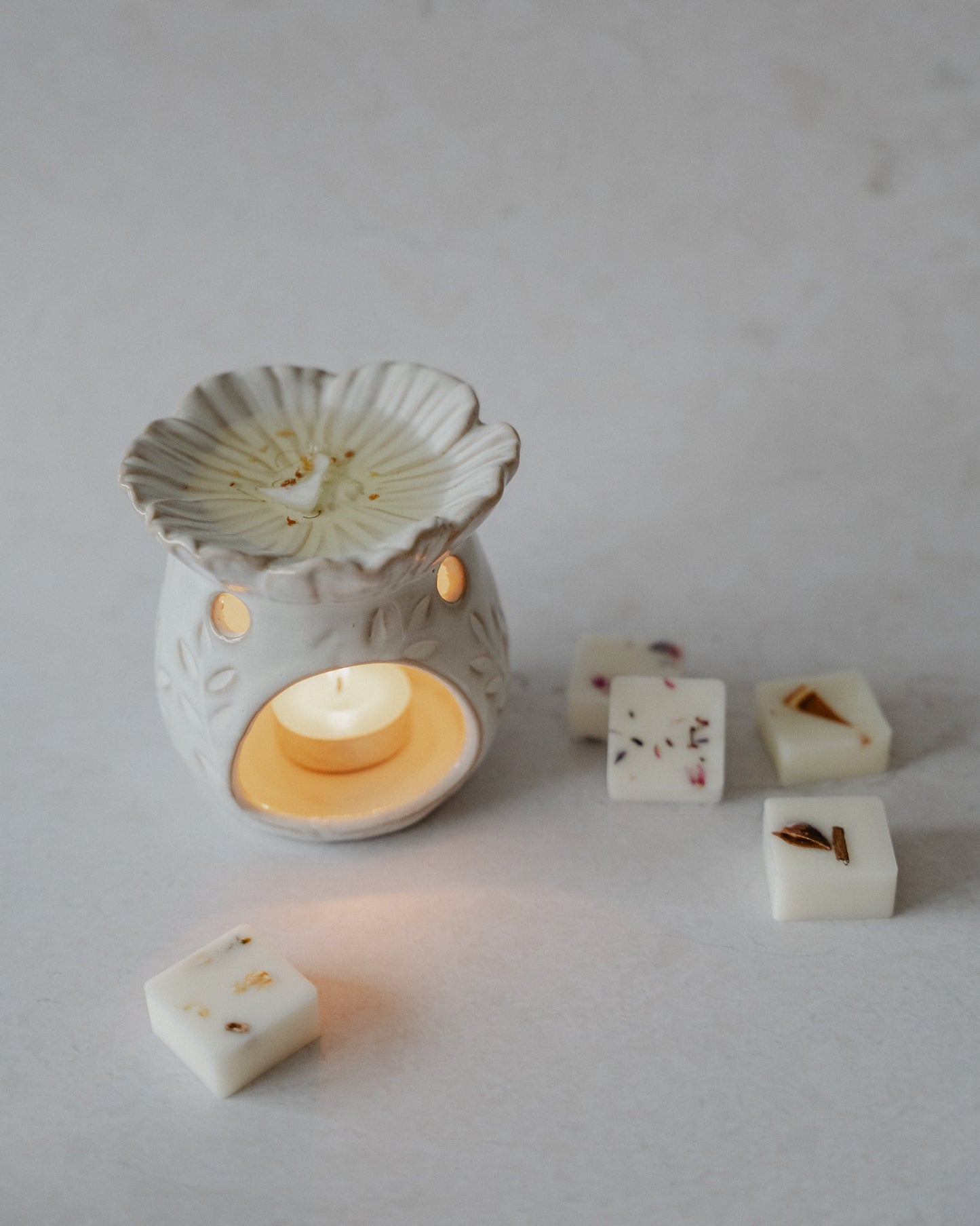 Ceramic Secret Garden Wax Melt Burner - Wick & Wist