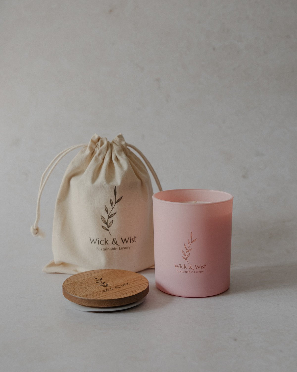 No. 04 Velvet Peony & Oud Luxury Candle - Wick & Wist