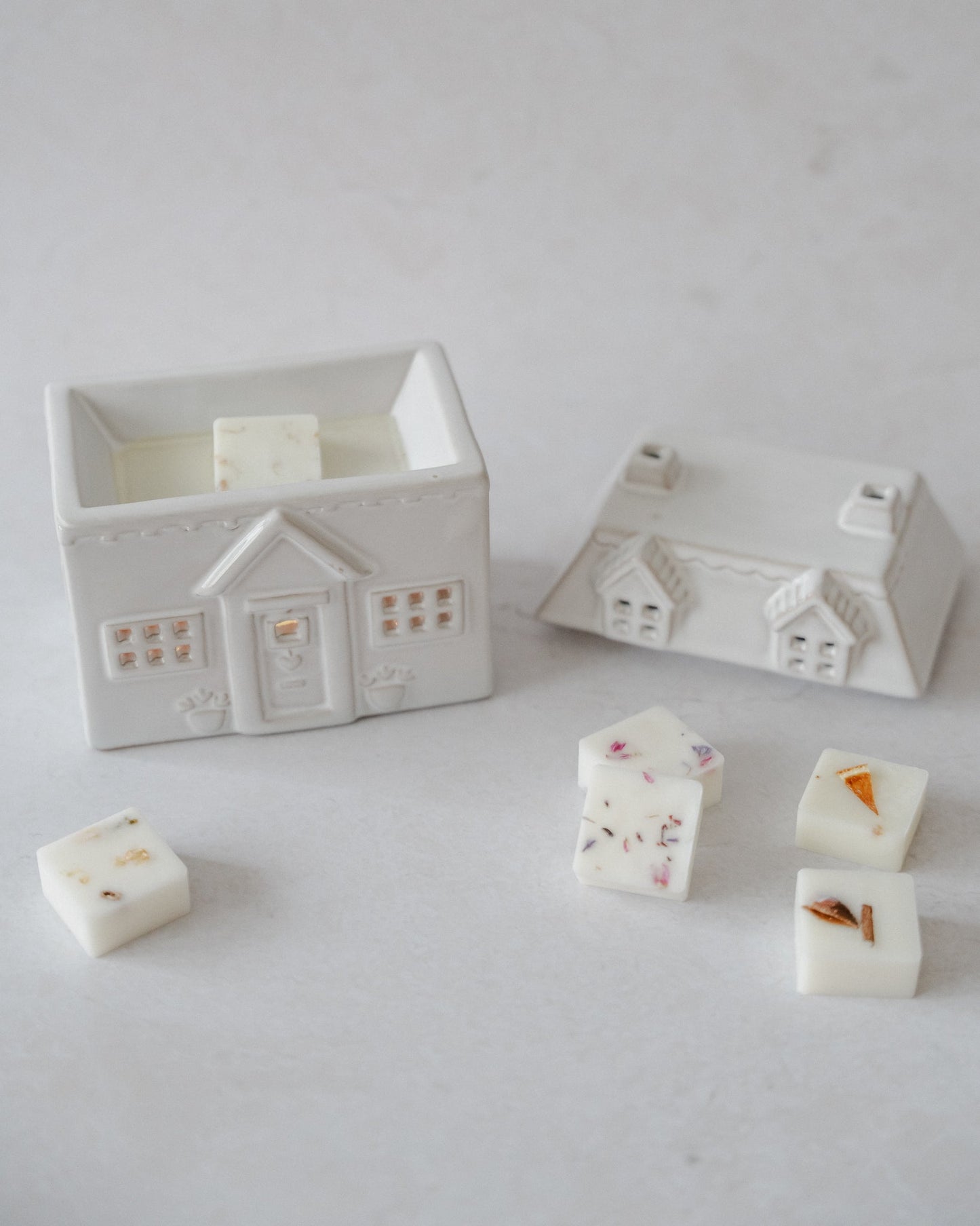 Rustic House Burner Wax Melt Gift Box - Wick & Wist