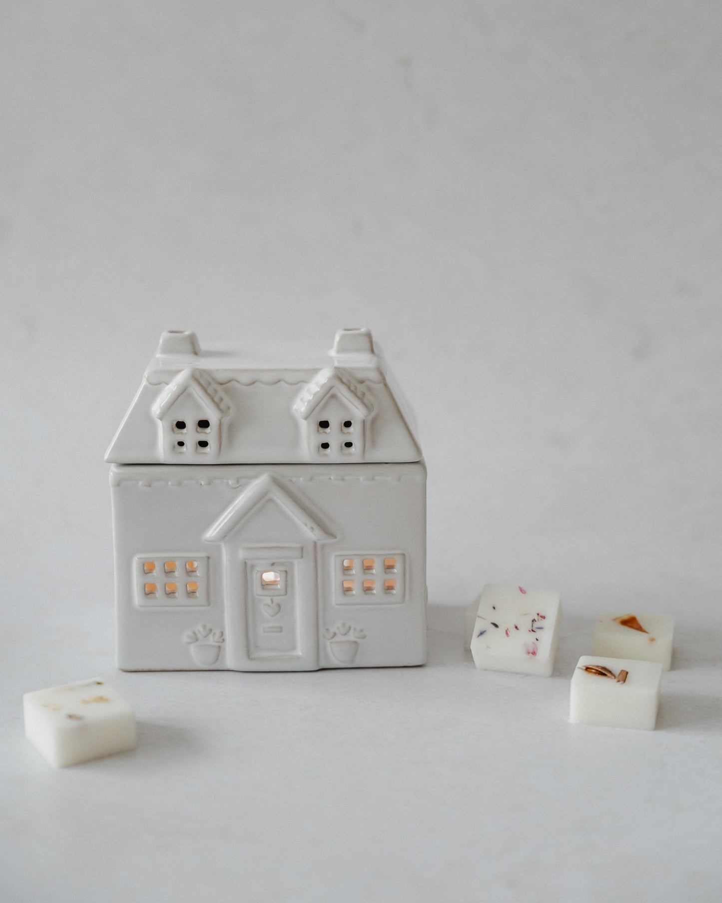 Rustic House Burner Wax Melt Gift Box - Wick & Wist