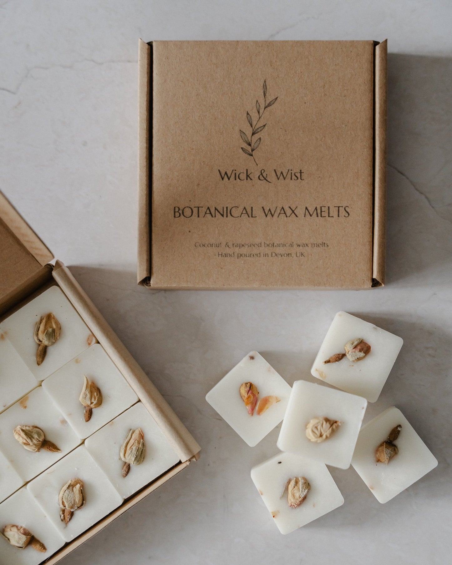 Signature Fragrance Botanical Wax Melt Gift Box - Wick & Wist