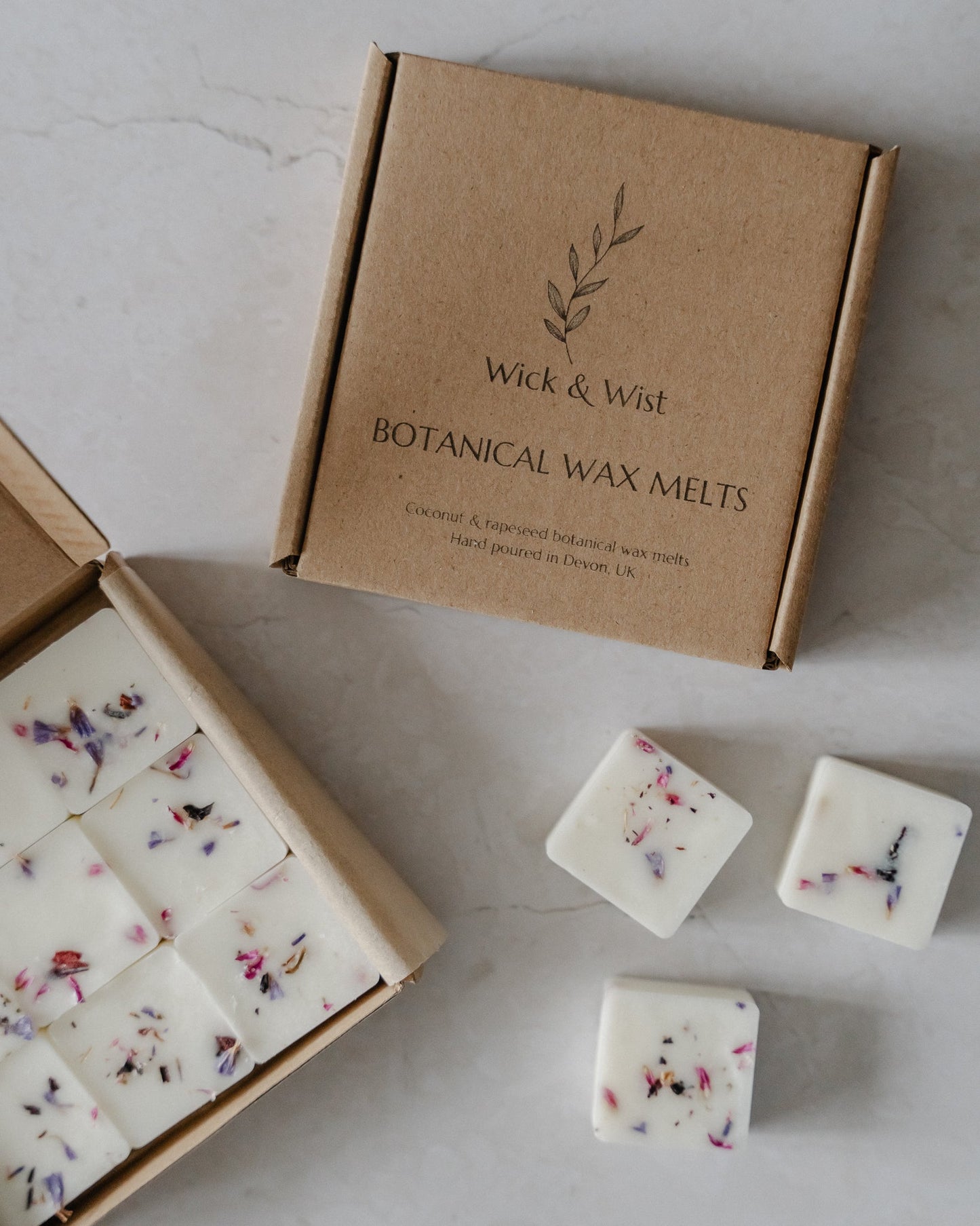 Signature Fragrance Botanical Wax Melt Gift Box - Wick & Wist