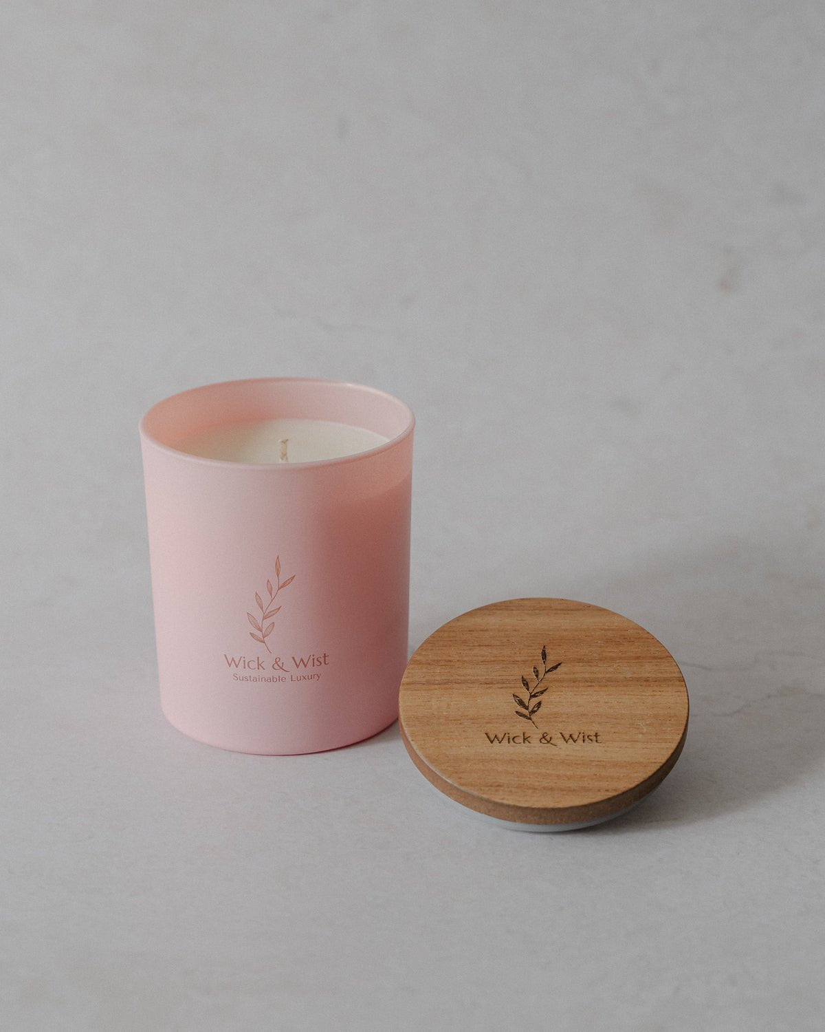No. 04 Velvet Peony & Oud Luxury Candle - Wick & Wist
